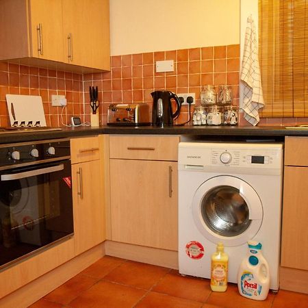 Carvetii - Fox House - 1St Floor Flat Sleeps Up To 8 Apartment Dunfermline Exterior photo